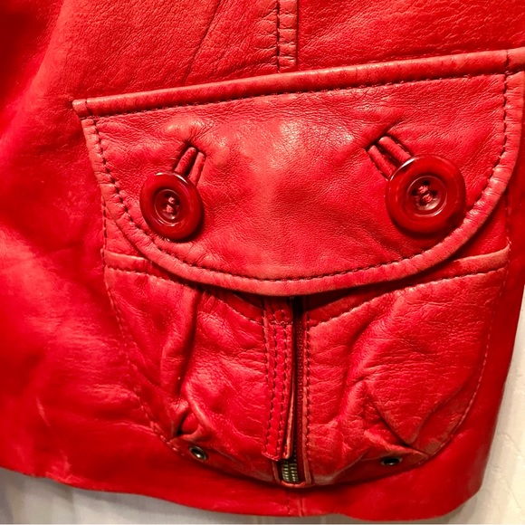 Danier Genuine Lambskin Soft Leather Jacket in vibrant red Size Large - Picture 7 of 16